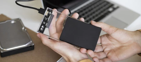 Как оценить надежность и срок службы SSD-накопителей